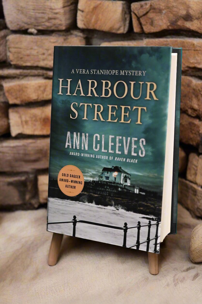 Book - Harbour Street, Ann Cleeves